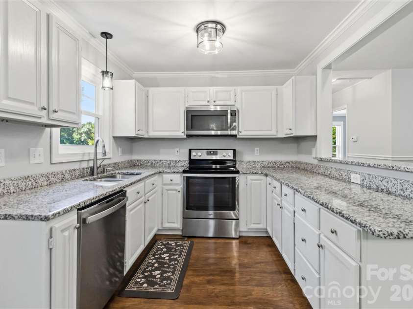 11932 Everidge Place, Charlotte, NC 28227.  MLS# CAR4418850, YatesRealty ID 47154. 