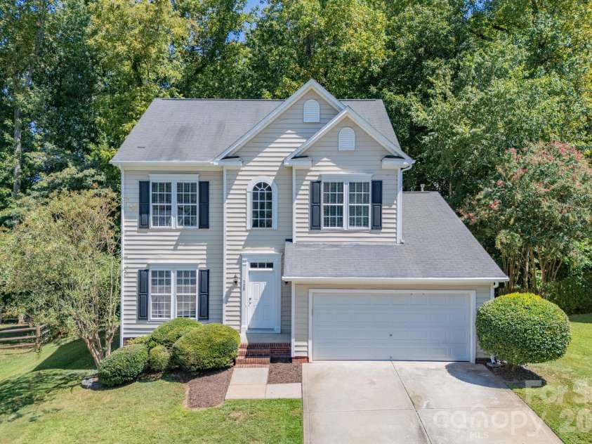 728 Knightswood Road, Fort Mill, SC 29708.  MLS# CAR4412994, YatesRealty ID 47155. 