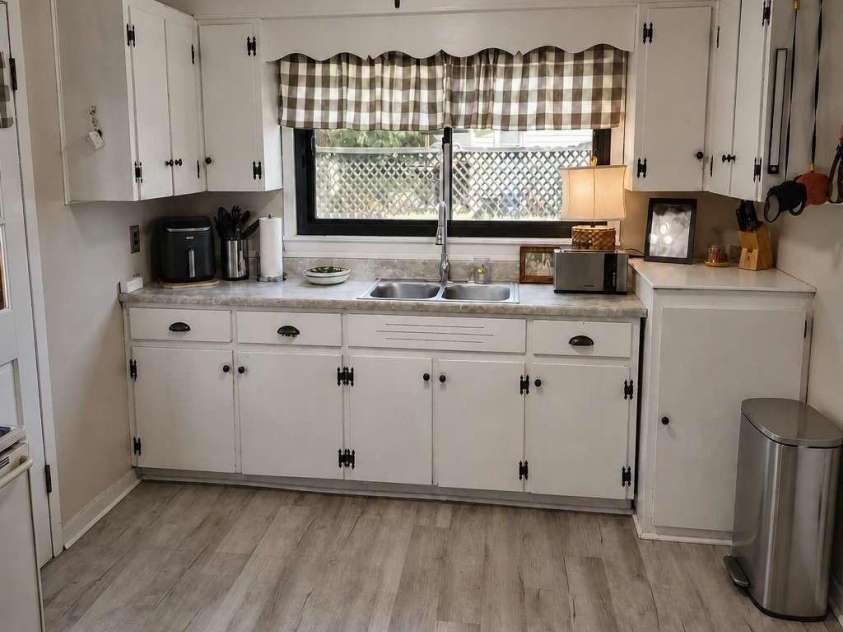 70 Temple Church Road, Brevard, NC 28712.  MLS# CAR4416777, YatesRealty ID 47157. 