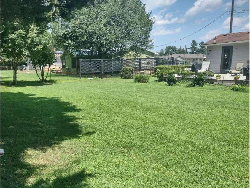 70 Temple Church Road, Brevard, NC 28712.  MLS# CAR4416777, YatesRealty ID 47157. 