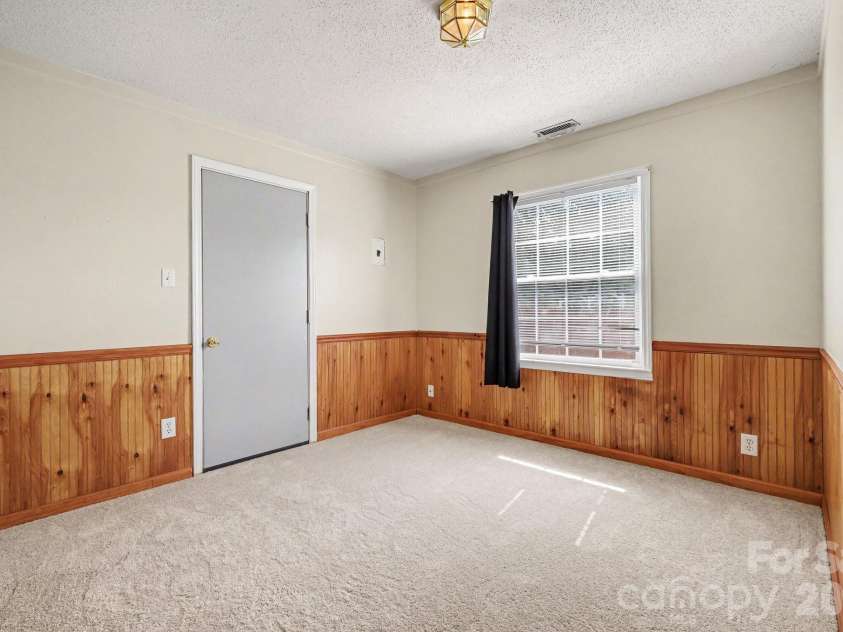 114 Whitman Circle, Mooresville, NC 28115.  MLS# CAR4413742, YatesRealty ID 47161. 