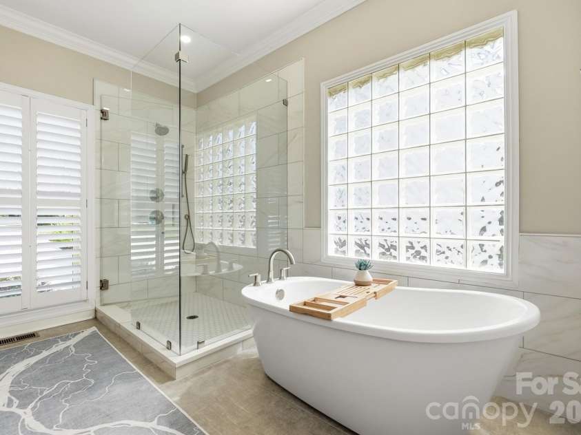 7310 Swansea Lane, Cornelius, NC 28031.  MLS# CAR4415897, YatesRealty ID 47163. 