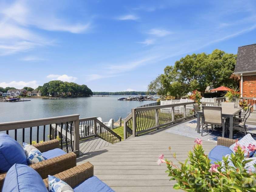 7310 Swansea Lane, Cornelius, NC 28031.  MLS# CAR4415897, YatesRealty ID 47163. 