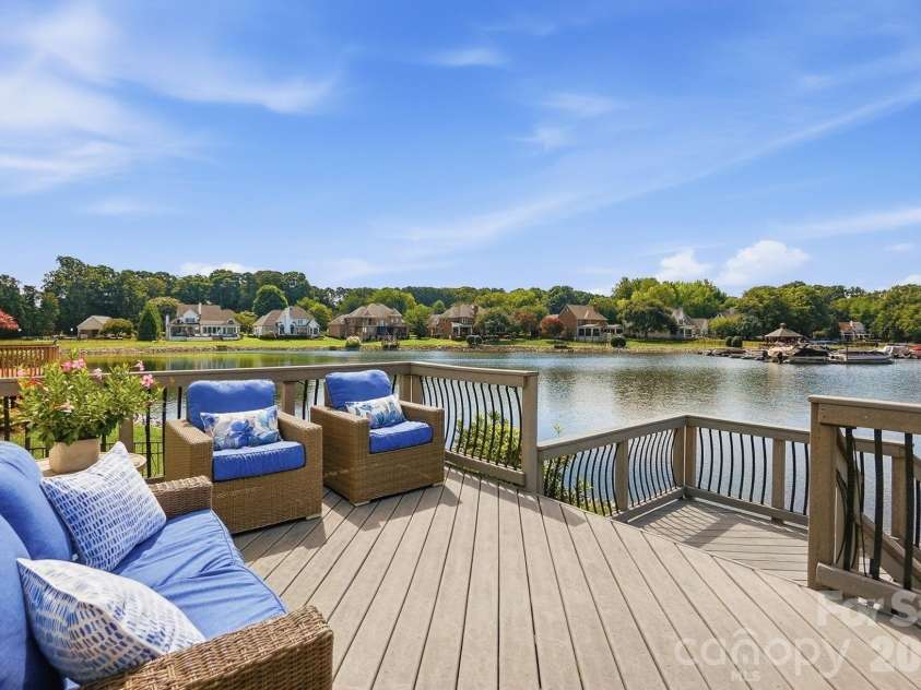 7310 Swansea Lane, Cornelius, NC 28031.  MLS# CAR4415897, YatesRealty ID 47163. 