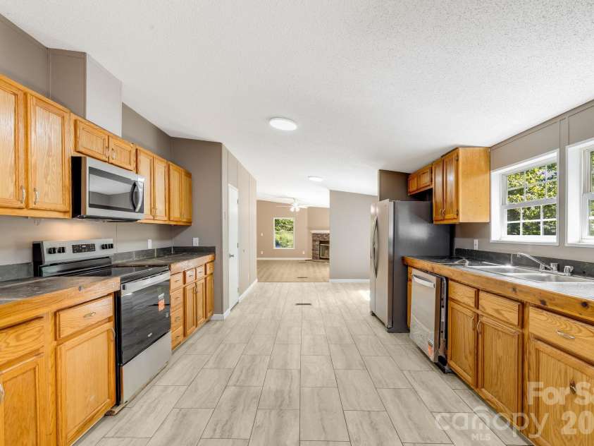 81 Spring Mountain Road, Fairview, NC 28730.  MLS# CAR4418675, YatesRealty ID 47167. 