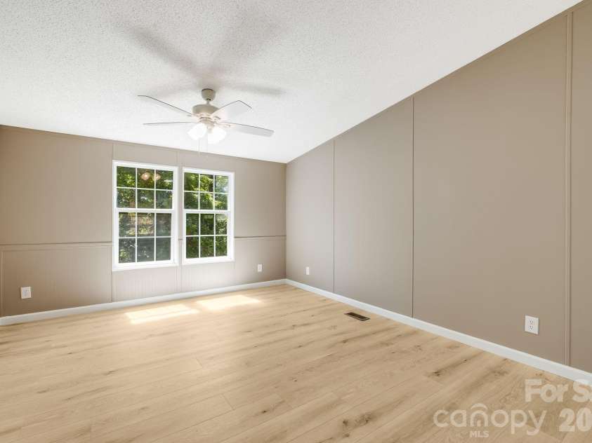 81 Spring Mountain Road, Fairview, NC 28730.  MLS# CAR4418675, YatesRealty ID 47167. 
