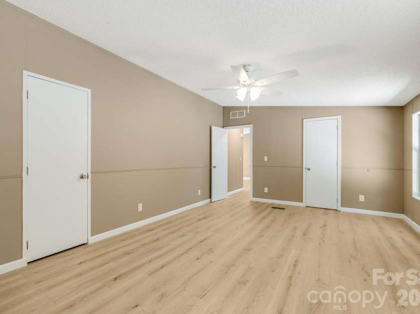 81 Spring Mountain Road, Fairview, NC 28730.  MLS# CAR4418675, YatesRealty ID 47167. 