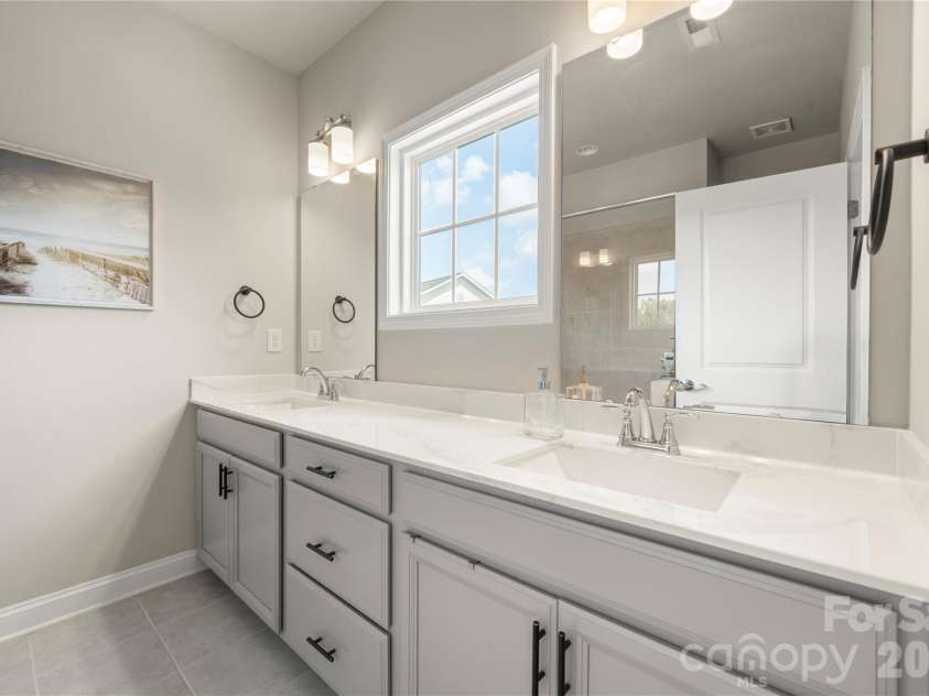 8309 Scotney Bluff Avenue, Charlotte, NC 28273.  MLS# CAR4418846, YatesRealty ID 47168. 
