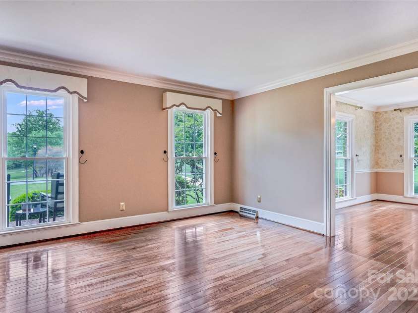 218 Fairway Drive, Shelby, NC 28150.  MLS# CAR4129420, YatesRealty ID 4717. 