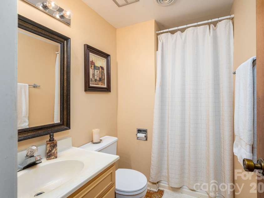 3448 Anderson Mountain Road, Maiden, NC 28650.  MLS# CAR4418208, YatesRealty ID 47170. Lower Level Full Bath w/Shower