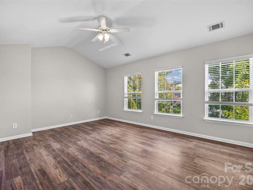2627 Early Flight Drive, Charlotte, NC 28262.  MLS# CAR4417899, YatesRealty ID 47171. And third bedroom