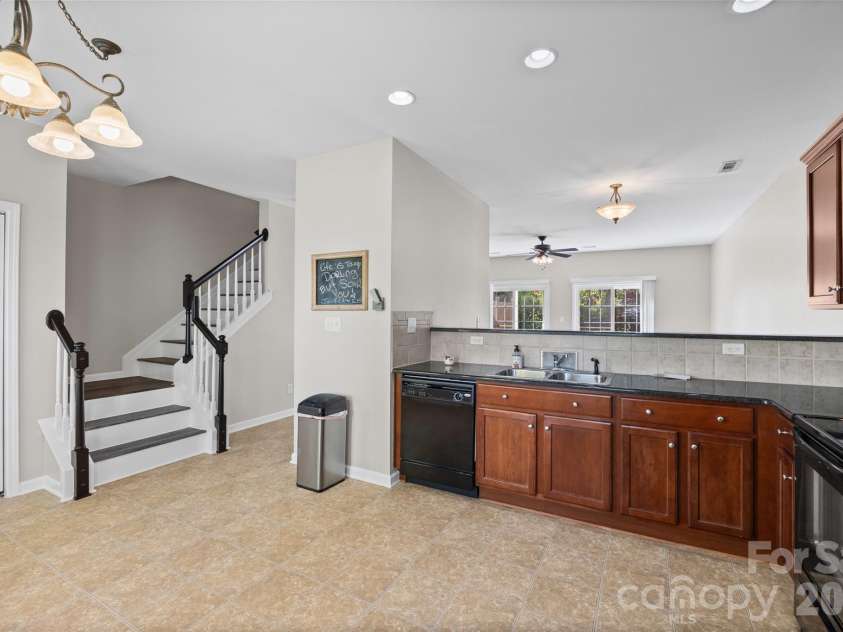 2627 Early Flight Drive, Charlotte, NC 28262.  MLS# CAR4417899, YatesRealty ID 47171. Open concept