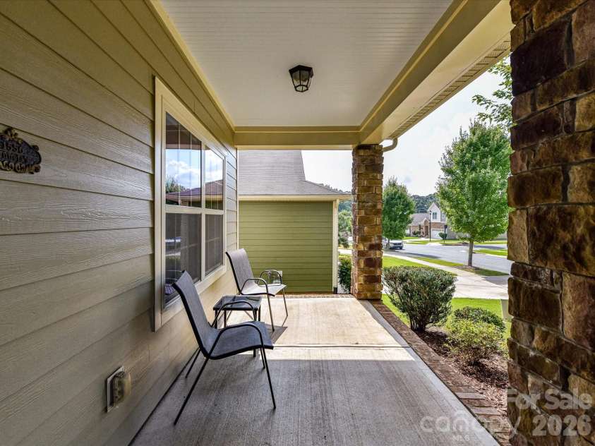1556 Spring Blossom Trail, Fort Mill, SC 29708.  MLS# CAR4411177, YatesRealty ID 47172. 
