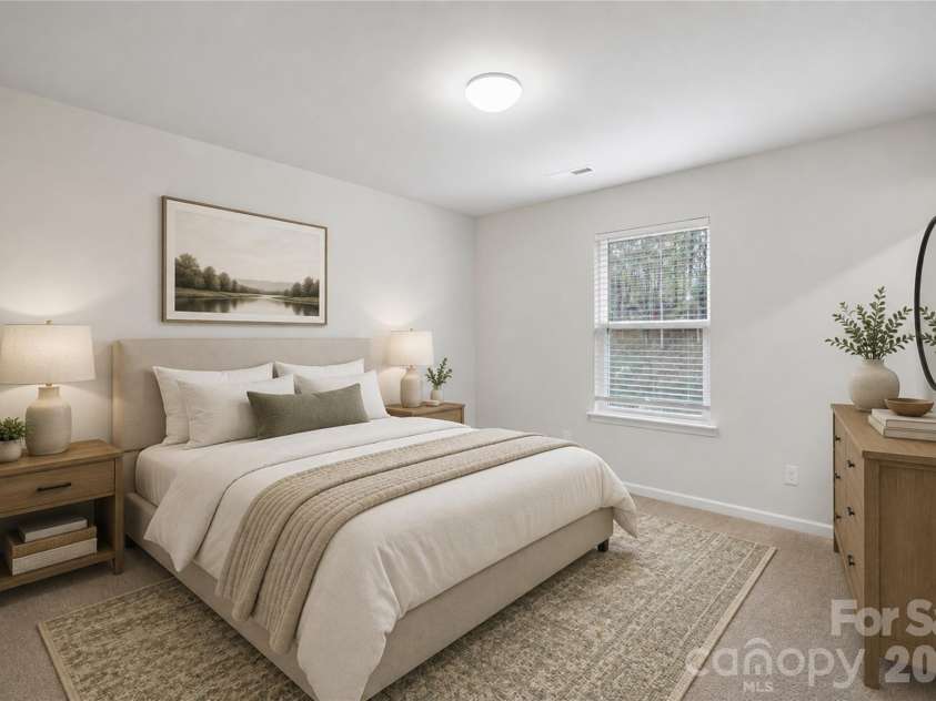 2224 Dardan Woods Drive, Charlotte, NC 28215.  MLS# CAR4418890, YatesRealty ID 47173. 