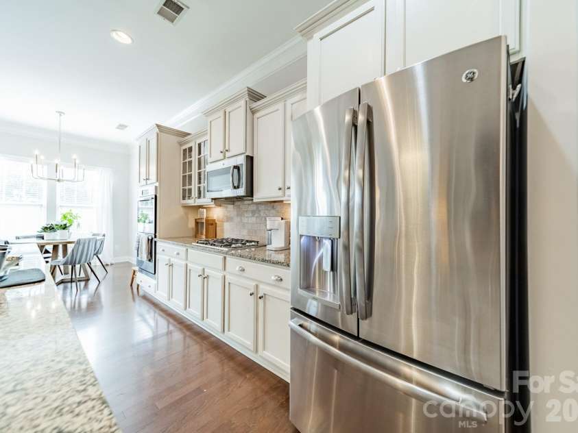 7405 Hamilton Bridge Road, Charlotte, NC 28278.  MLS# CAR4405691, YatesRealty ID 47178. 
