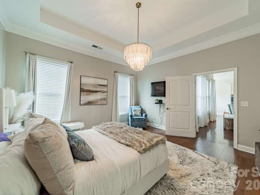 7405 Hamilton Bridge Road, Charlotte, NC 28278.  MLS# CAR4405691, YatesRealty ID 47178. 