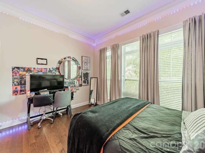 7405 Hamilton Bridge Road, Charlotte, NC 28278.  MLS# CAR4405691, YatesRealty ID 47178. 