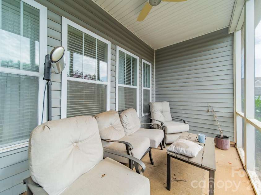 7405 Hamilton Bridge Road, Charlotte, NC 28278.  MLS# CAR4405691, YatesRealty ID 47178. 