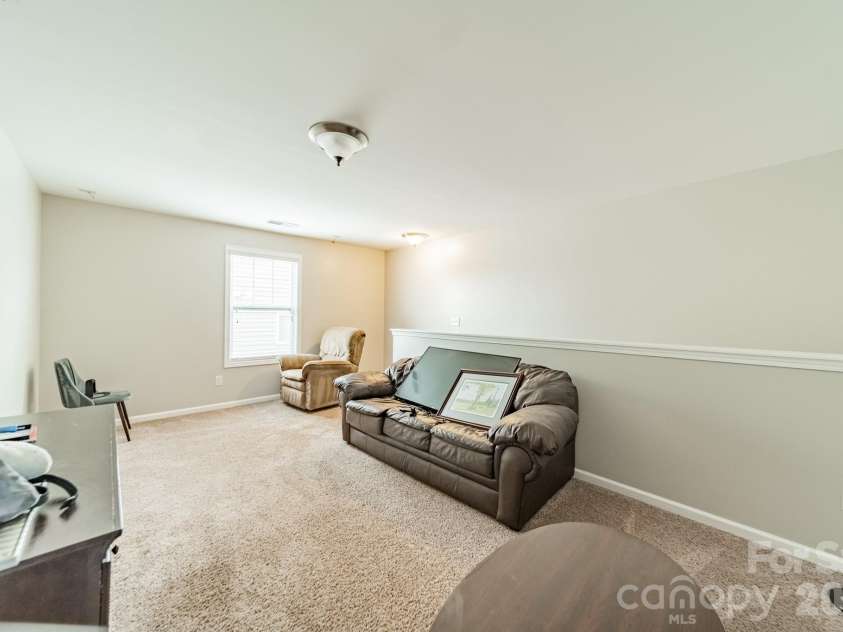 7405 Hamilton Bridge Road, Charlotte, NC 28278.  MLS# CAR4405691, YatesRealty ID 47178. 