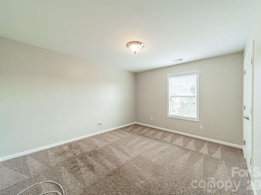 7405 Hamilton Bridge Road, Charlotte, NC 28278.  MLS# CAR4405691, YatesRealty ID 47178. 