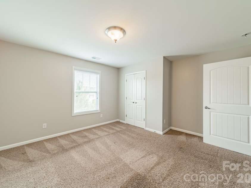 7405 Hamilton Bridge Road, Charlotte, NC 28278.  MLS# CAR4405691, YatesRealty ID 47178. 