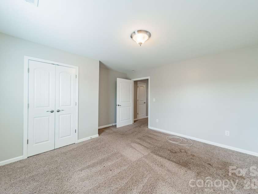 7405 Hamilton Bridge Road, Charlotte, NC 28278.  MLS# CAR4405691, YatesRealty ID 47178. 