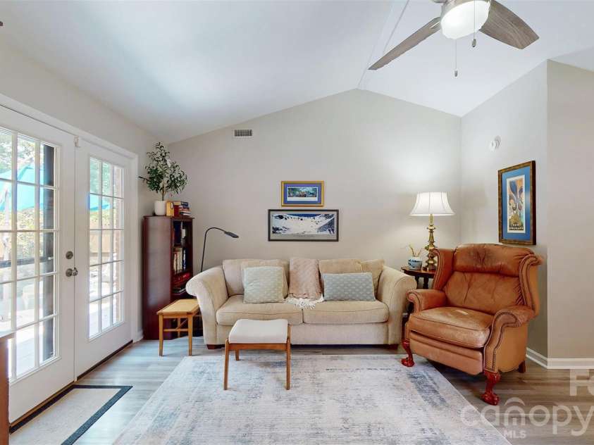9028 Providence Colony Drive, Charlotte, NC 28277.  MLS# CAR4418913, YatesRealty ID 47179. 