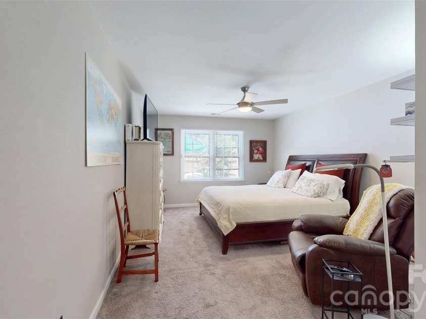 9028 Providence Colony Drive, Charlotte, NC 28277.  MLS# CAR4418913, YatesRealty ID 47179. 