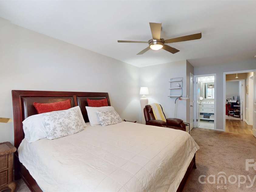 9028 Providence Colony Drive, Charlotte, NC 28277.  MLS# CAR4418913, YatesRealty ID 47179. 