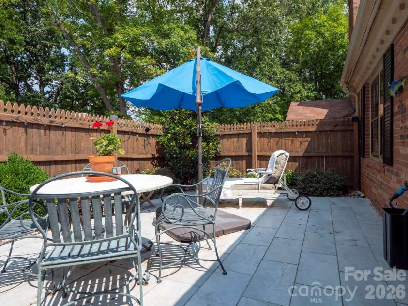 9028 Providence Colony Drive, Charlotte, NC 28277.  MLS# CAR4418913, YatesRealty ID 47179. 