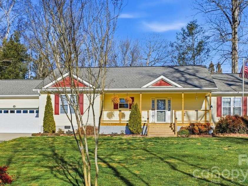 1113 Brookside Camp Road, Hendersonville, NC 28792.  MLS# CAR4335547, YatesRealty ID 4718. 