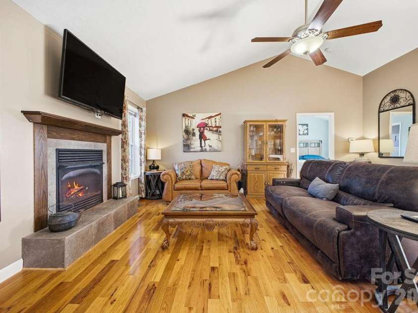 1113 Brookside Camp Road, Hendersonville, NC 28792.  MLS# CAR4335547, YatesRealty ID 4718. 