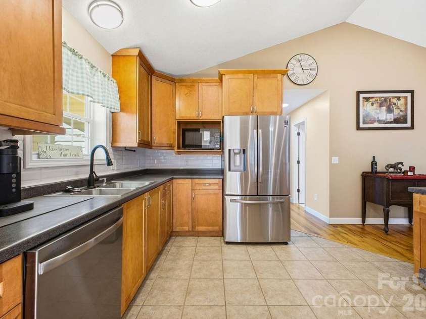 1113 Brookside Camp Road, Hendersonville, NC 28792.  MLS# CAR4335547, YatesRealty ID 4718. 