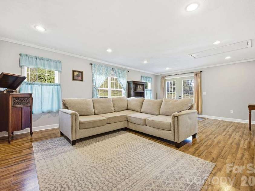 1113 Brookside Camp Road, Hendersonville, NC 28792.  MLS# CAR4335547, YatesRealty ID 4718. 