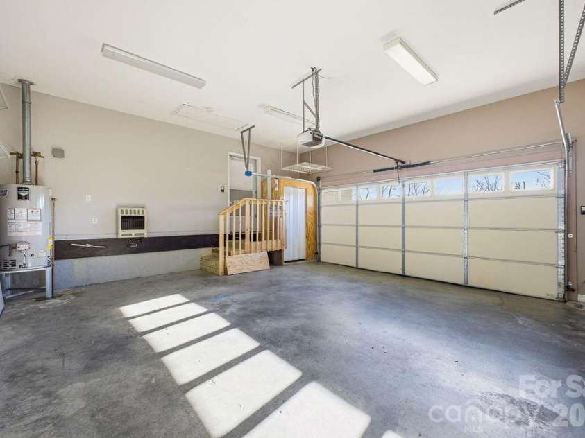 1113 Brookside Camp Road, Hendersonville, NC 28792.  MLS# CAR4335547, YatesRealty ID 4718. 