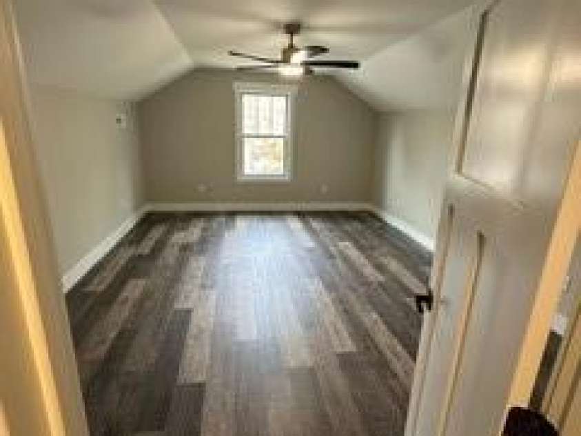 308 Ninth Street, Black Mountain, NC 28711.  MLS# CAR4210597, YatesRealty ID 4718. Upstairs bedroom