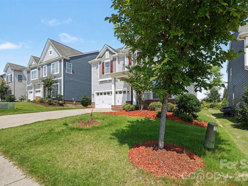10704 Sky Chase Avenue, Concord, NC 28027.  MLS# CAR4411318, YatesRealty ID 47182. 