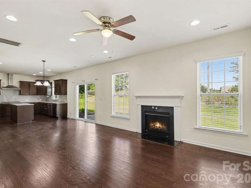 10704 Sky Chase Avenue, Concord, NC 28027.  MLS# CAR4411318, YatesRealty ID 47182. 
