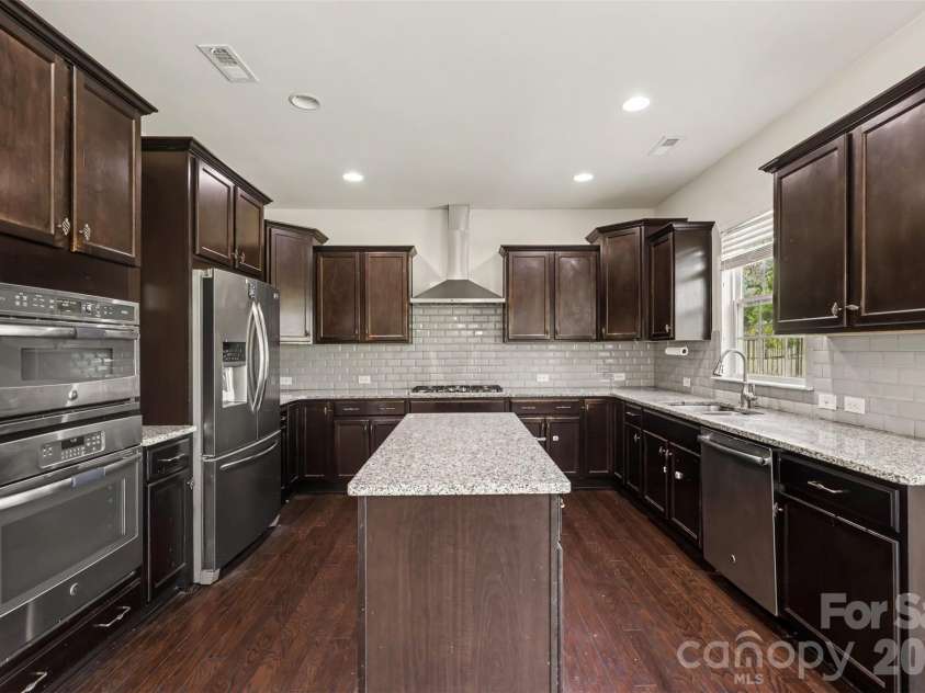 10704 Sky Chase Avenue, Concord, NC 28027.  MLS# CAR4411318, YatesRealty ID 47182. 