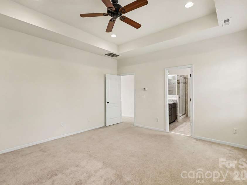 10704 Sky Chase Avenue, Concord, NC 28027.  MLS# CAR4411318, YatesRealty ID 47182. 