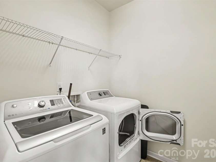 10704 Sky Chase Avenue, Concord, NC 28027.  MLS# CAR4411318, YatesRealty ID 47182. 