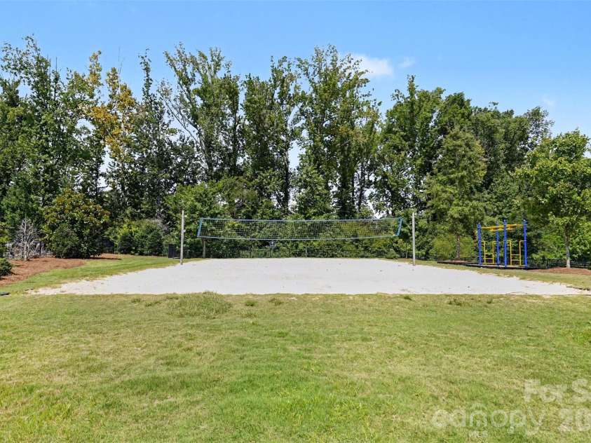 10704 Sky Chase Avenue, Concord, NC 28027.  MLS# CAR4411318, YatesRealty ID 47182. 