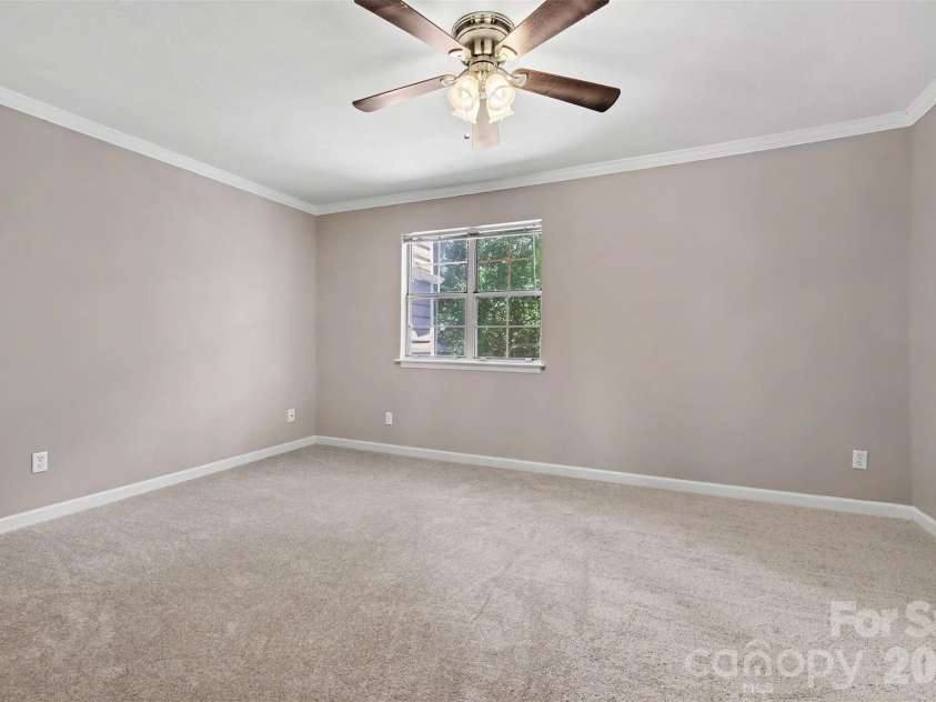 3322 Heathstead Place, Charlotte, NC 28210.  MLS# CAR4418301, YatesRealty ID 47185. 