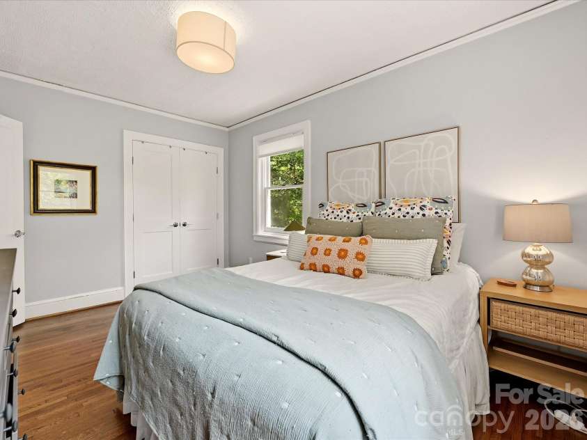 1812 Hall Avenue, Charlotte, NC 28205.  MLS# CAR4418009, YatesRealty ID 47186. 