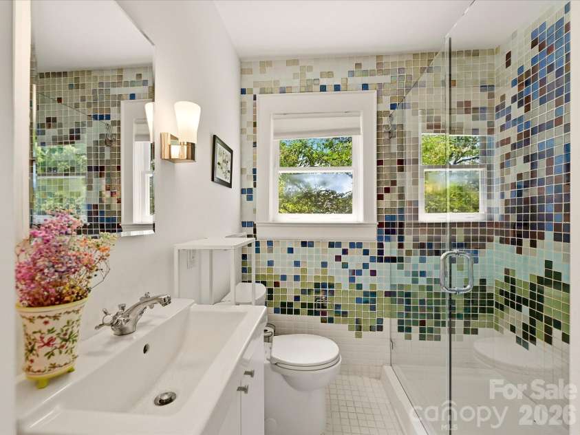 1812 Hall Avenue, Charlotte, NC 28205.  MLS# CAR4418009, YatesRealty ID 47186. 