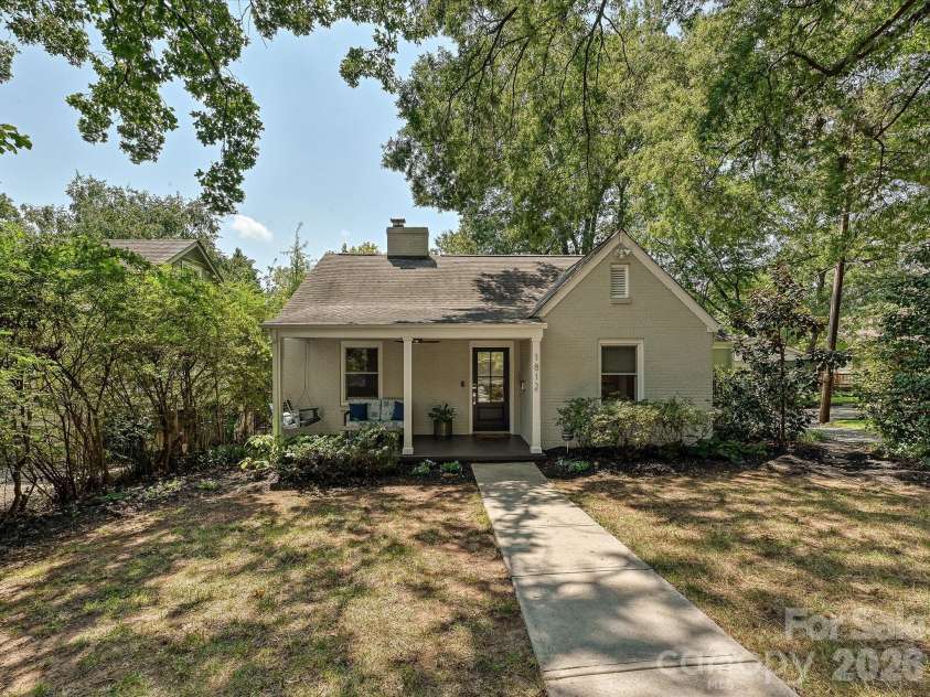 1812 Hall Avenue, Charlotte, NC 28205.  MLS# CAR4418009, YatesRealty ID 47186. 