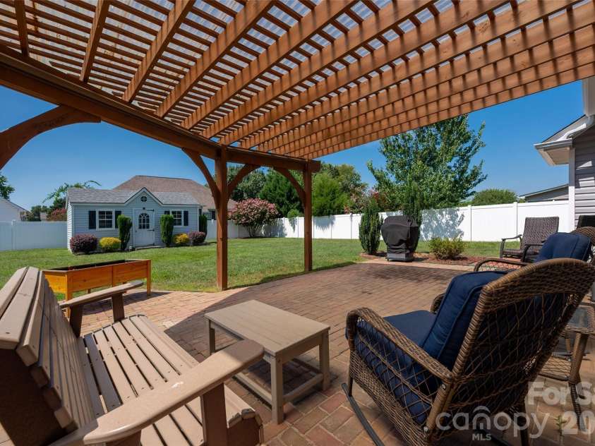 5335 Hackberry Lane, Concord, NC 28027.  MLS# CAR4418402, YatesRealty ID 47188. 