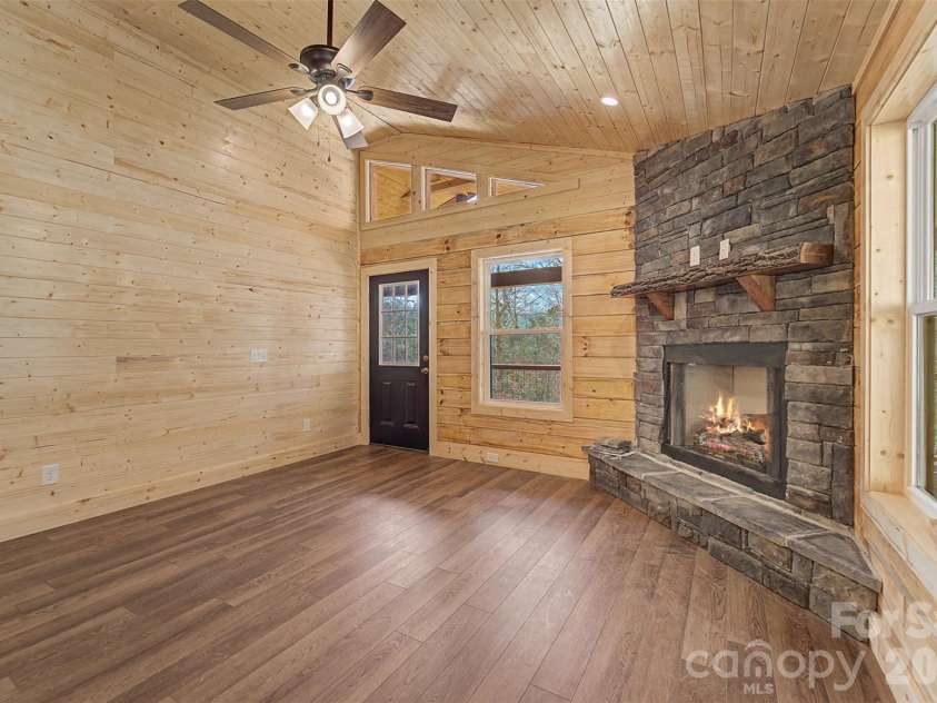 677 Ridgetop Circle, Whittier, NC 28789.  MLS# CAR4412426, YatesRealty ID 47189. 