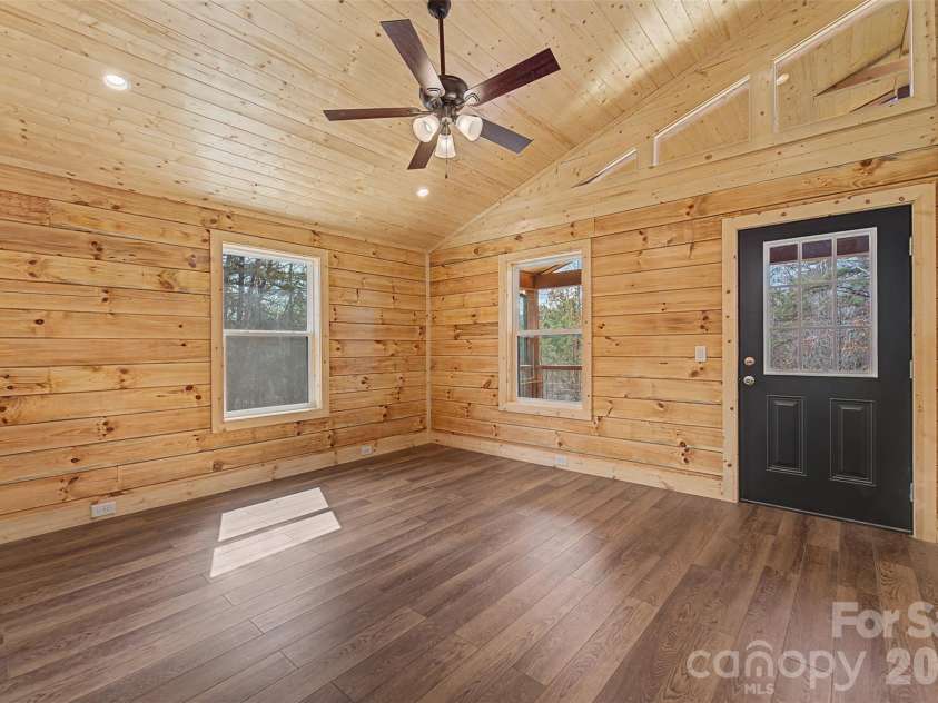 677 Ridgetop Circle, Whittier, NC 28789.  MLS# CAR4412426, YatesRealty ID 47189. 