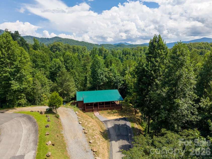 677 Ridgetop Circle, Whittier, NC 28789.  MLS# CAR4412426, YatesRealty ID 47189. 